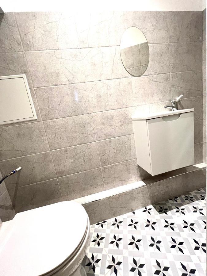 פריז Cosy Appartment In The Marais District מראה חיצוני תמונה